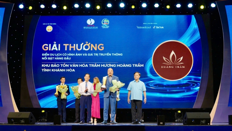 VITA Awards 2026: Trầm hương Hoàng Trầm được vinh danh, lan tỏa giá trị trầm hương Việt