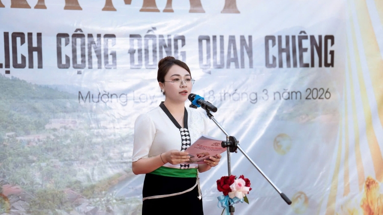 Cán bộ Hội Liên hiệp phụ nữ phường Mường Lay và hành trình “đánh thức” bản lòng hồ sông Đà