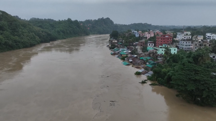 Ít nhất 51 người thiệt mạng do mưa lớn, lũ lụt và sạt lở đất ở Bangladesh