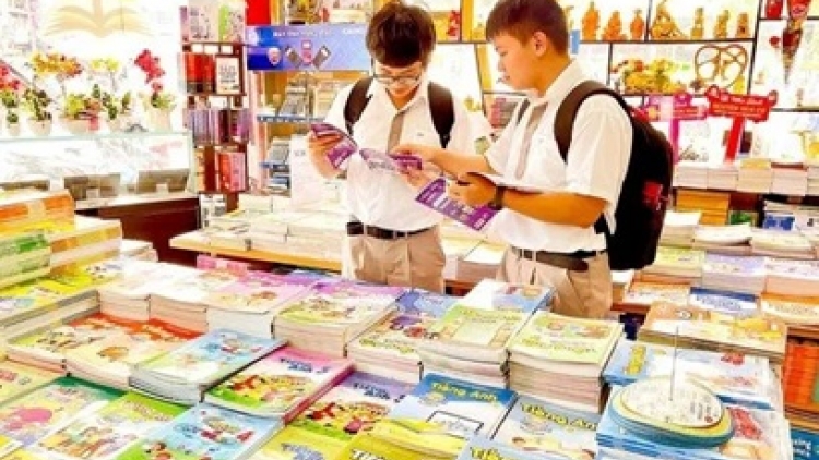 Miễn phí sách giáo khoa – chính sách nhân văn, quản trị thế nào cho hiệu quả?