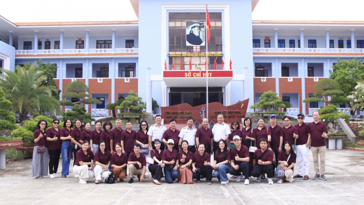Tòa án nhân dân thành phố Hà Nội: Bồi đắp tình yêu biển, đảo qua chuyến thực tế tại Lữ đoàn 162