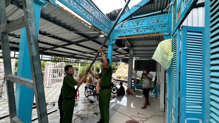  Cần Thơ: Mưa giông kèm lốc xoáy gây thiệt hại nhiều nhà dân