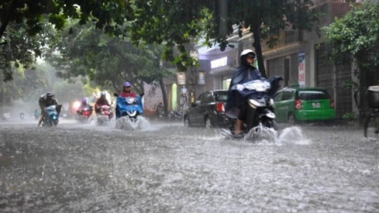 Dự báo thời tiết ngày 24/07/2026: Bắc Bộ mưa lớn, Nam Bộ chiều tối mưa dông