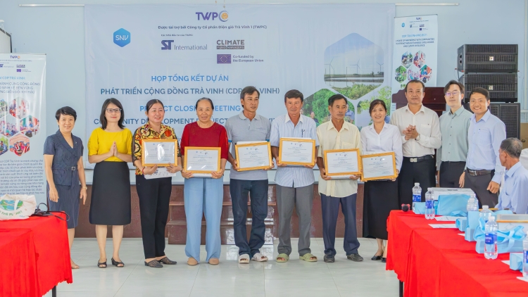 Phát triển sinh kế, nâng cao năng lực và thúc đẩy bình đẳng giới cho cộng đồng ven biển 