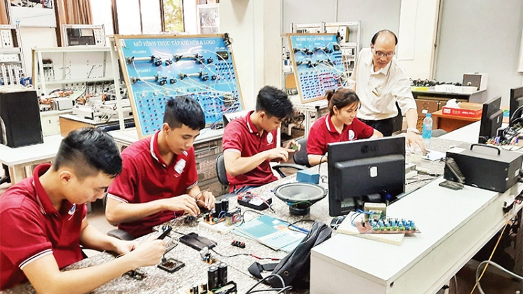 Phát triển nguồn nhân lực chất lượng cao: Chìa khóa tăng trưởng trong kỷ nguyên mới       