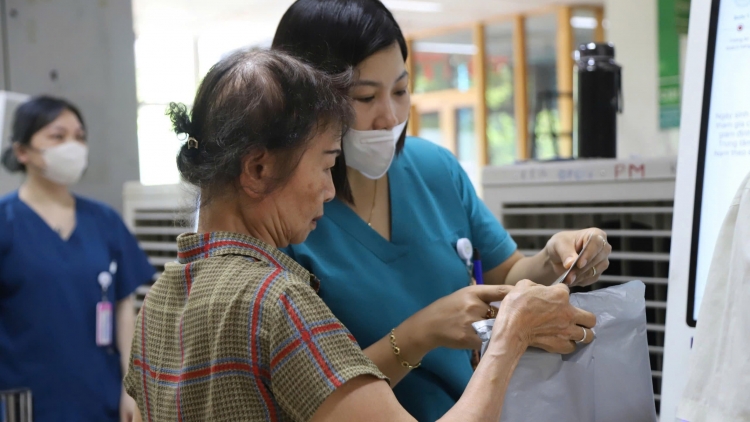 Các bệnh viện tăng cường về mọi mặt, đáp ứng yêu cầu khi bệnh nhân khám trái tuyến tăng