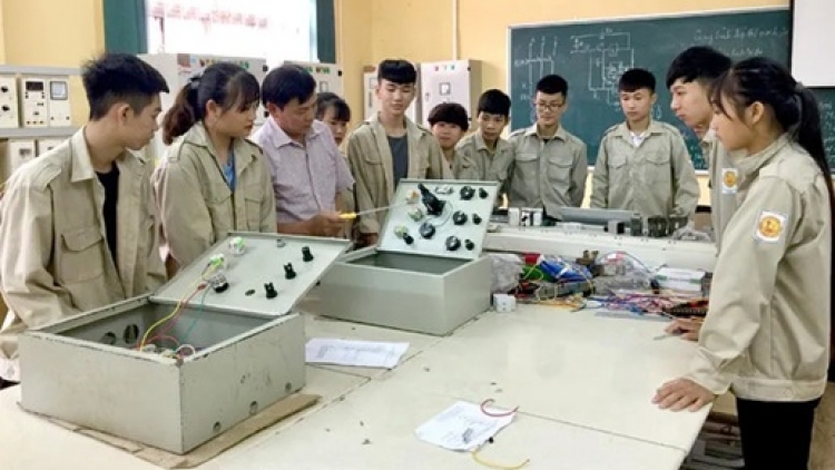 Theo dòng thời sự chiều 2/8/2026