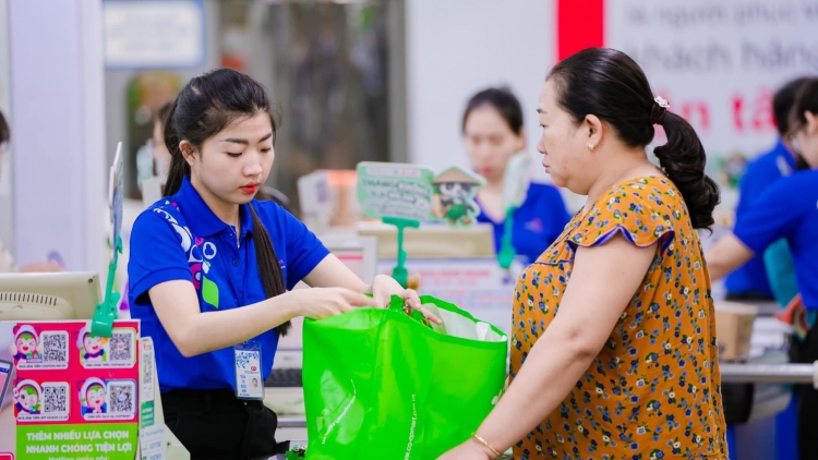 Tiêu dùng xanh và chuyển đổi số tái định hình ngành hàng tiêu dùng