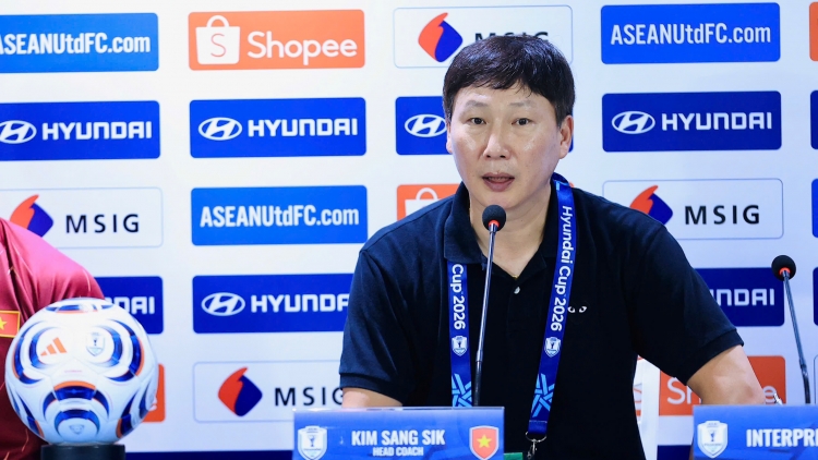 HLV Kim Sang-sik: "Tuyển Việt Nam đã chứng minh mình là đội bóng xuất sắc nhất"
