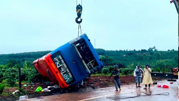 Thời sự 21h30 31/8/2026: Tạm giữ hình sự tài xế trong vụ lật xe khách ít nhất 4 người tử vong