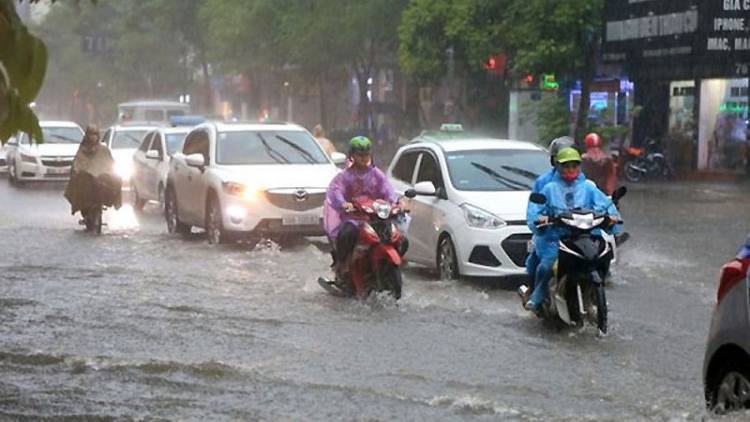 Dự báo thời tiết ngày 24/08/2026: Bắc Bộ mưa lớn, miền Trung nắng nóng gay gắt