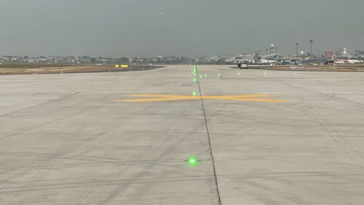Thời sự 21h30 12/8/2026: Đại biểu Quốc hội đề nghị siết quản lý drone sau sự cố sân bay Tân Sơn Nhất