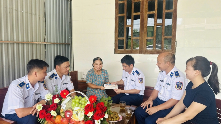 Hải đội 102 sôi nổi các hoạt động chào mừng Quốc khánh 2/9