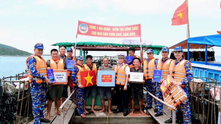 Quyết liệt từ bờ, siết chặt trên biển để gỡ “thẻ vàng” IUU 