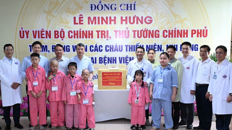 Thời sự 12h 25/9/2026: Thủ tướng Lê Minh Hưng thăm, tặng quà Trung thu cho bệnh nhi tại Bệnh viện K
