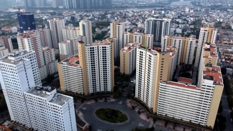 Tín dụng đang đổ mạnh vào các dự án lớn