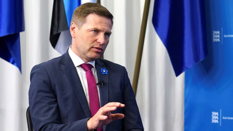 Bộ trưởng Quốc phòng Estonia từ chức do bê bối mua đạn pháo cho Ukraine