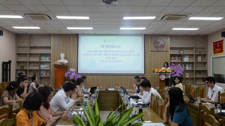 Hoàn thiện pháp luật chứng khoán, đáp ứng yêu cầu phát triển thị trường