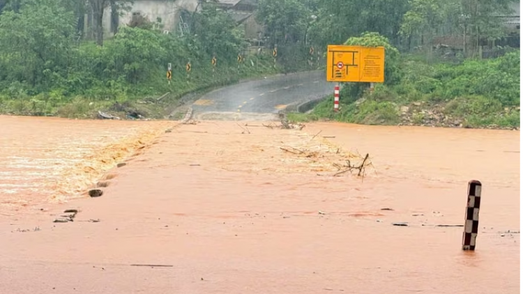 Thời sự 18h 13/9/2026: Áp thấp nhiệt đới vào đất liền Quảng Trị gây mưa lớn