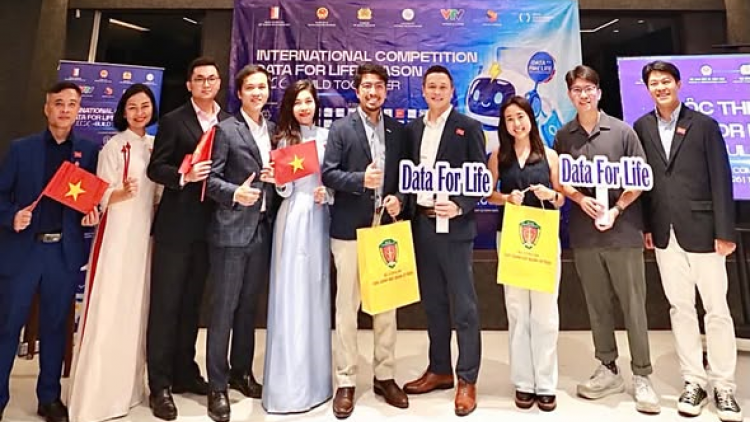 Bộ Công an tổ chức lễ phát động cuộc thi Data For life mùa 4 tại Singapore.