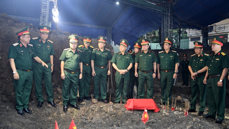 Phát hiện thêm rãnh mộ hài cốt liệt sĩ tại Công viên Lê Thị Riêng