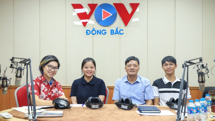 Trẻ hoá đội ngũ ở cơ sở - Thôn khu rộng hơn, bước chân trẻ hơn