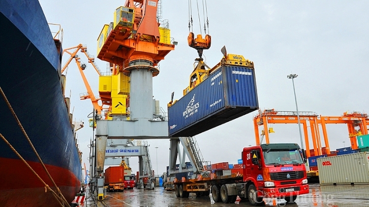 Xuất khẩu tiếp tục tăng cao trong quý 3/2026: Giải bài toán giảm nhập siêu cho tăng trưởng bền vững