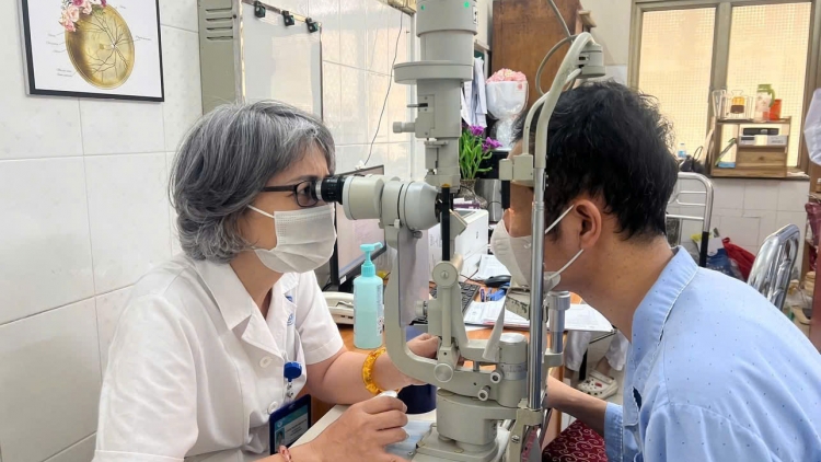Hơn 2 triệu người mù lòa, chủ yếu do đục thể thủy tinh
