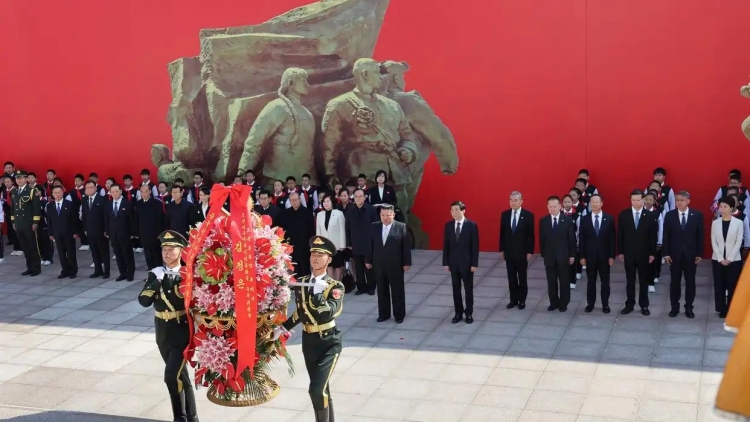 Nhà lãnh đạo Triều Tiên Kim Jong Un thăm Đan Đông, Trung Quốc