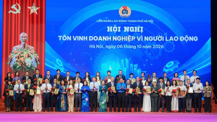 Hà Nội: Biểu dương những doanh nghiệp “Vì người lao động” và công nhân lao động Thủ đô tiêu biểu