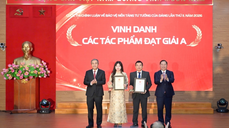 Đảng ủy MTTQ trao giải cuộc thi chính luận bảo vệ nền tảng tư tưởng của Đảng