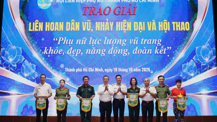 Phụ nữ lực lượng vũ trang: Đoàn kết, năng động, lan tỏa nghĩa tình