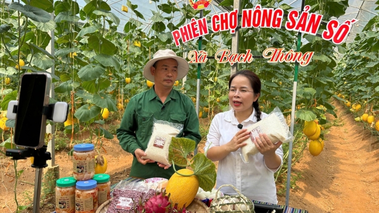 Nữ Bí thư xã: Cuối cùng cũng là lo cho dân thôi!