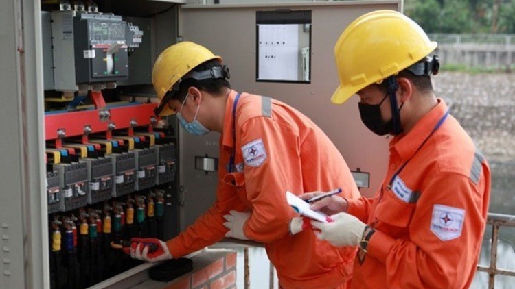 Thời sự 21h30 27/10/2026: PTT Nguyễn Văn Thắng chủ trì cuộc họp về điều hành giá xăng dầu và điện