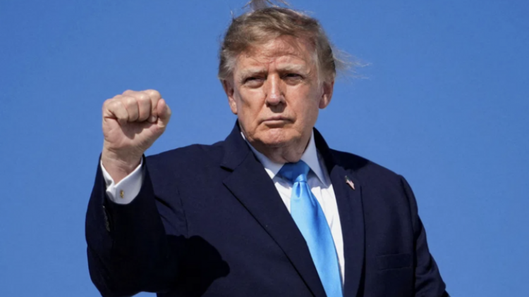 Tỷ lệ ủng hộ Tổng thống Trump tăng nhẹ trước bầu cử giữa kỳ