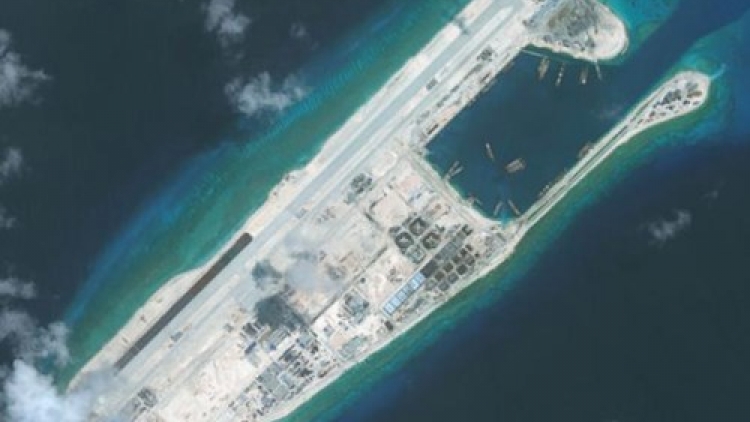 Việt Nam mạnh mẽ phản đối việc hai máy bay dân sự của Trung Quốc hạ cánh xuống sân bay thuộc quần đảo Trường Sa, tỉnh Khánh Hòa (Thời sự chiều 07/01/2016)