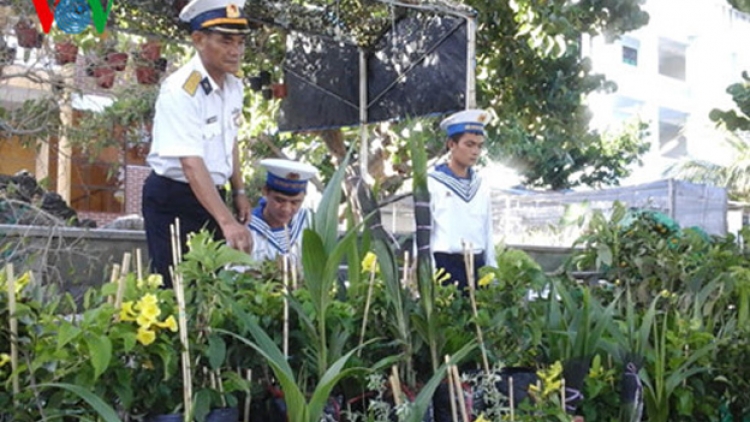 Các cán bộ chiến sỹ hải đảo vui đón Tết (1/2/2016)