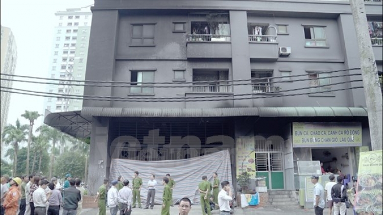 Hơn 23% chung cư tại Hà Nội thiếu an toàn phòng cháy chữa cháy.(Thời sự trưa ngày 14/10/2015)