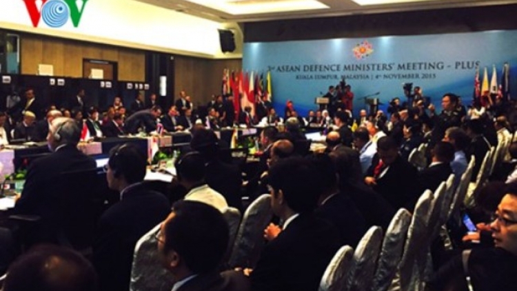 Hội nghị Bộ trưởng Quốc phòng ASEAN mở rộng kết thúc mà không thể đưa ra được một Tuyên bố chung (Thời sự đêm  4/11/2015)
