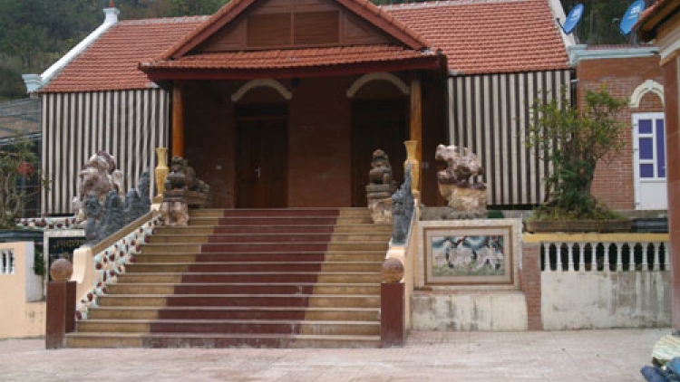 Thời sự trưa ngày 23/1/2015: Lãnh đạo tỉnh Thanh Hóa yêu cầu cần truy trách nhiệm vụ dê cấp cho hộ nghèo lại vào trang trại bí thư huyện ủy Thạch Thành