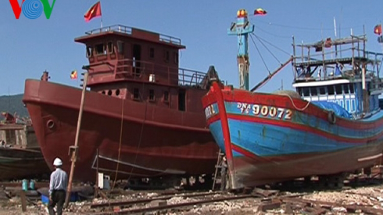 Thời sự đêm ngày 26/01/2015: Nhiều vướng mắc trong việc vay vốn theo Nghị định 67 của Chính phủ khiến ngư dân các tỉnh miền Trung khó tiếp cận với nguồn vốn này