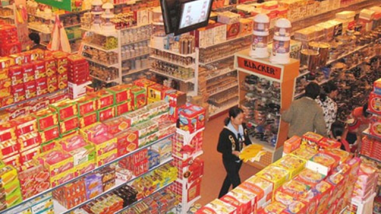 Thời sự đêm ngày 27/01/2015: Các địa phương trong cả nước đã chuẩn bị đủ hàng hóa phục vụ nhân dân trong dịp tết, ước đạt khoảng 200.000 tỷ đồng, tăng hơn so với năm ngoái.