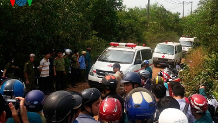 Thời sự đêm ngày 28/01/2015: Thủ tướng Chính phủ chia buồn với gia đình các quân nhân hy sinh trong vụ máy bay trực thăng rơi sáng nay tại thành phố Hồ Chí Minh