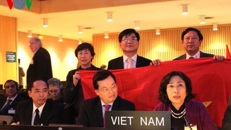 Thời sự trưa ngày 31/1/2015:  Tối nay diễn ra Lễ nhận bằng Unesco vinh danh dân ca Ví, Giặm Nghệ Tĩnh là Di sản văn hóa phi vật thể đại diện nhân loại