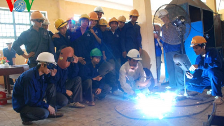Quốc hội với cử tri ngày 08/01/2015: Nhiều bất cập đang tồn tại trong công tác đào nghề cho lao động nông thôn