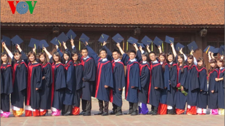 Quốc hội với cử tri ngày 25/02/2015: Giải pháp nào để thu hút và trọng dụng nhân tài.