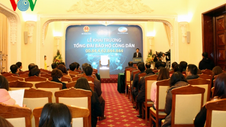 Thời sự đêm ngày 02/02/2015: Khai trương Tổng đài điện thoại hỗ trợ công tác bảo hộ công dân và pháp nhân Việt Nam ở nước ngoài.