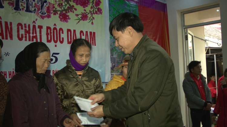 Chính phủ với người dân ngày 09/02/2015: Chăm lo Tết cho gia đình chính sách, người có công và hộ nghèo ở Thái Bình