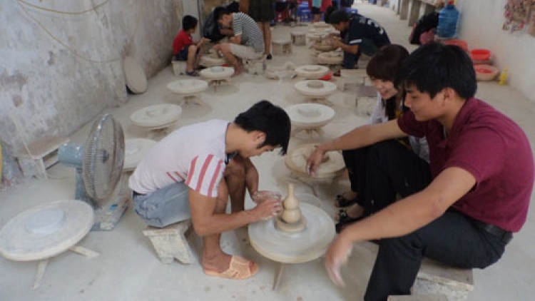 Kinh tế ngày 19/3/2015: Hiệu quả vốn vay cho làng nghề.