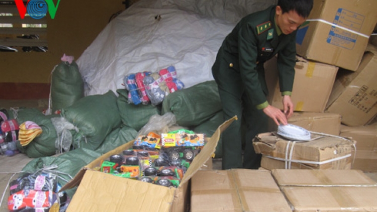 Kinh tế ngày 14/5/2015: Số vụ hàng giả được phát hiện và xử lý vẫn chưa phản ánh được sự thiệt hại của người tiêu dùng.